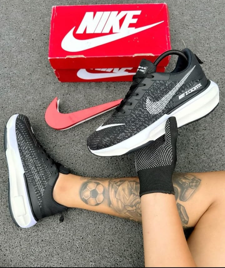 Nike ZoomX  009